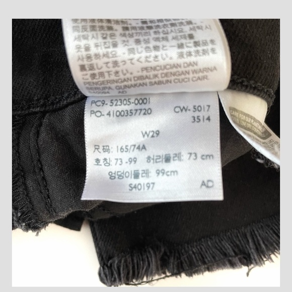 Levi's Wedgie Skinny Denim Button Fly Distressed Raw Hem Jeans Black Size 29 - Picture 9 of 10